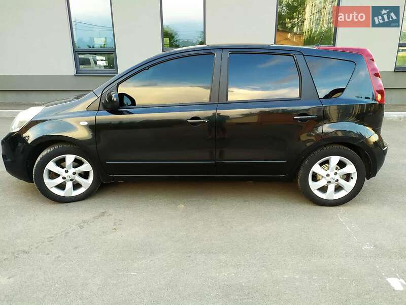 Хэтчбек Nissan Note 2009 в Виннице