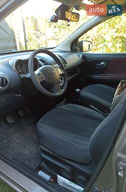 Хэтчбек Nissan Note 2008 в 