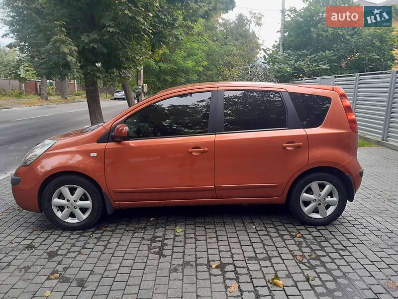 Хэтчбек Nissan Note 2007 в Киеве