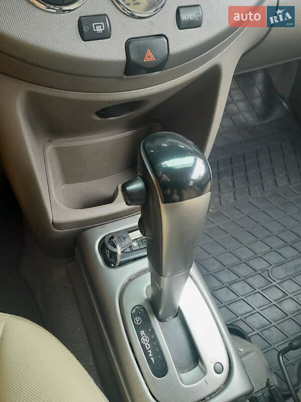 Хэтчбек Nissan Note 2007 в Киеве
