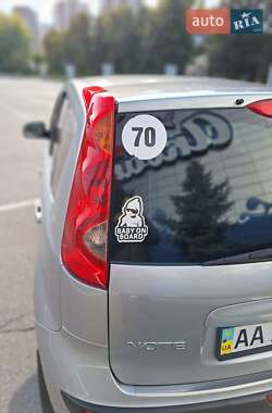 Хэтчбек Nissan Note 2006 в 