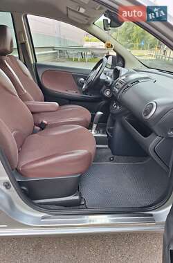 Хэтчбек Nissan Note 2006 в 
