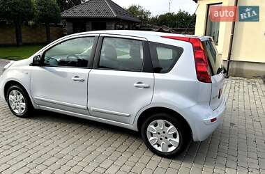 Хэтчбек Nissan Note 2008 в 