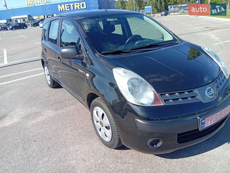 Хэтчбек Nissan Note 2007 в Житомире