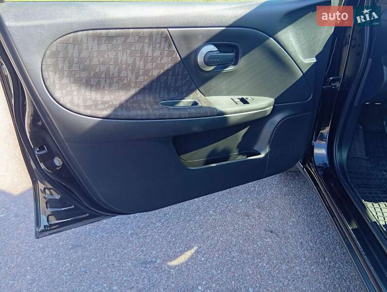 Хэтчбек Nissan Note 2007 в Житомире