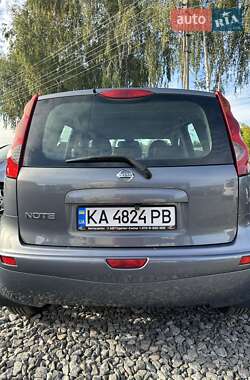 Хэтчбек Nissan Note 2008 в 