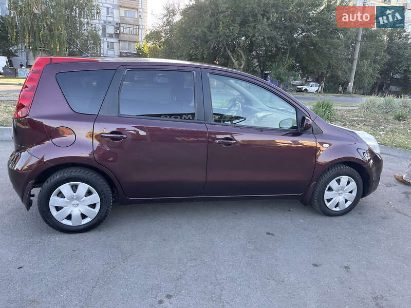 Хетчбек Nissan Note 2012 в Запоріжжі фото 4 Хетчбек Nissan Note 2012 в Запоріжжі