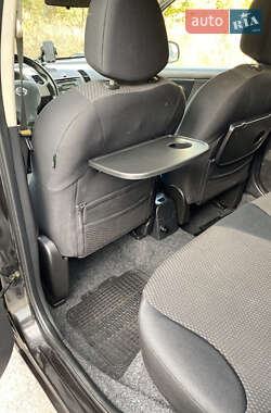 Хэтчбек Nissan Note 2006 в  фото 20 Хэтчбек Nissan Note 2006 в