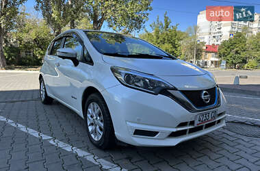 Хэтчбек Nissan Note 2019 в 