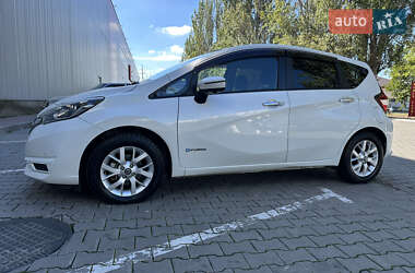 Хэтчбек Nissan Note 2019 в 