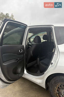 Хэтчбек Nissan Note 2013 в 