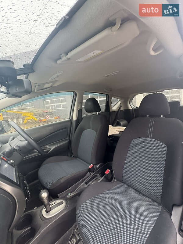 Хэтчбек Nissan Note 2013 в Львове