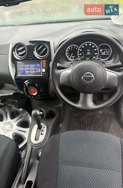 Хэтчбек Nissan Note 2013 в 