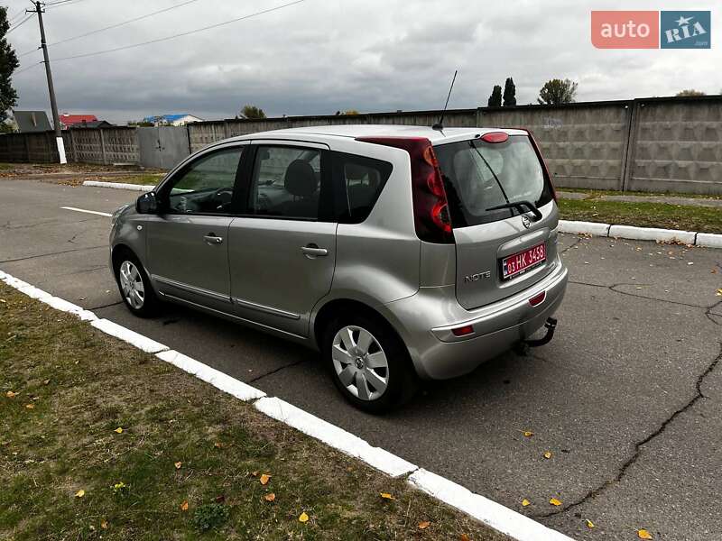 Хэтчбек Nissan Note 2010 в Кременчуге фото 2 Хэтчбек Nissan Note 2010 в Кременчуге