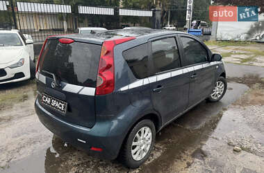 Хэтчбек Nissan Note 2012 в 