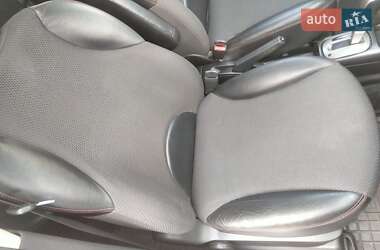 Хэтчбек Nissan Note 2006 в  фото 9 Хэтчбек Nissan Note 2006 в