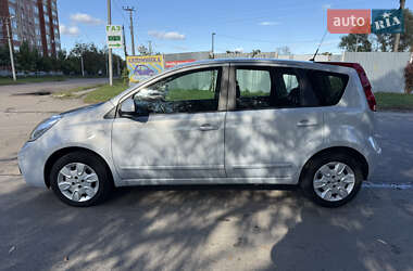 Хэтчбек Nissan Note 2008 в 