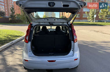 Хэтчбек Nissan Note 2008 в 