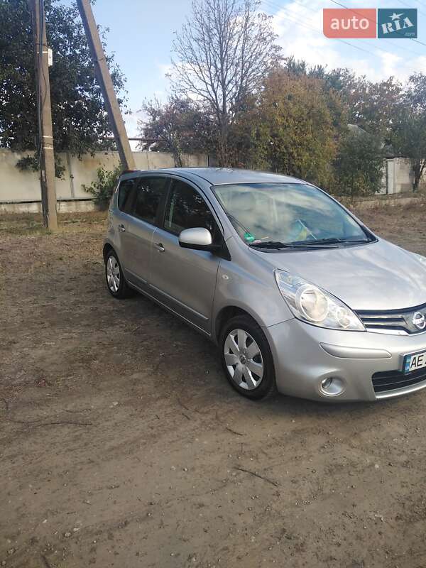 Хэтчбек Nissan Note 2009 в Днепре