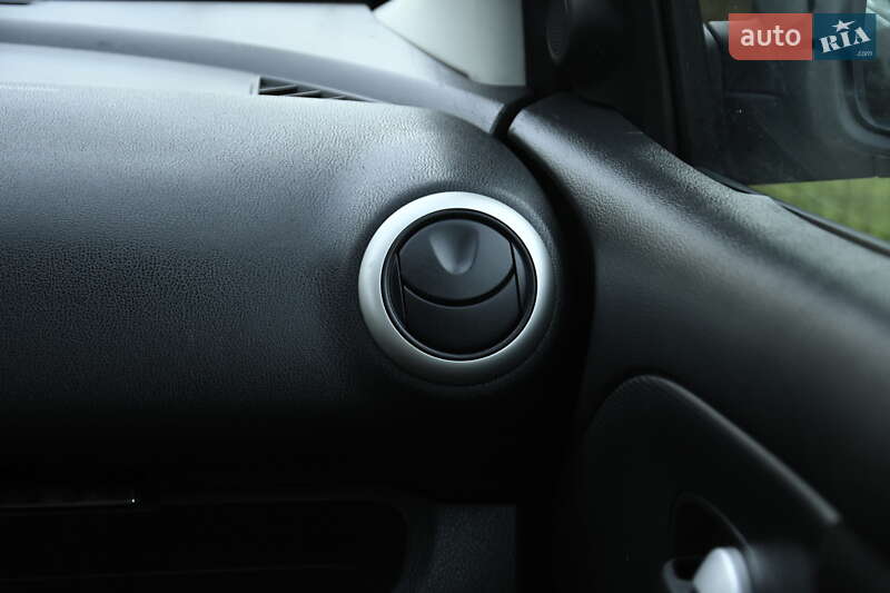 Хетчбек Nissan Note 2009 в Бердичеві