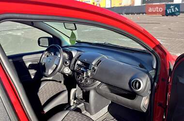 Хэтчбек Nissan Note 2006 в 