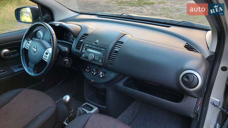 Хэтчбек Nissan Note 2010 в Луцке