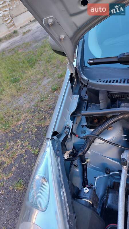 Хэтчбек Nissan Note 2010 в Луцке