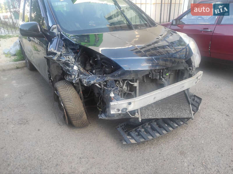 Хетчбек Nissan Note 2011 в Черкасах