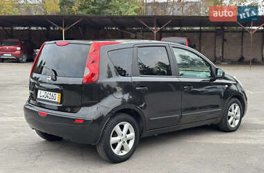Хэтчбек Nissan Note 2006 в 