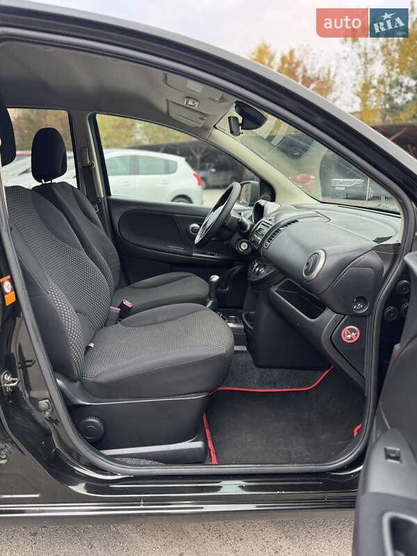 Хэтчбек Nissan Note 2006 в Хмельницком