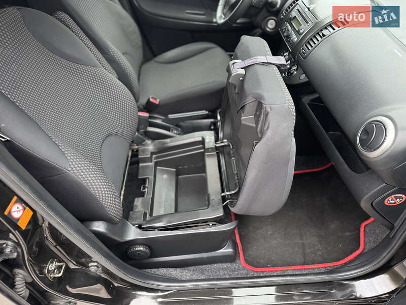 Хэтчбек Nissan Note 2006 в Хмельницком