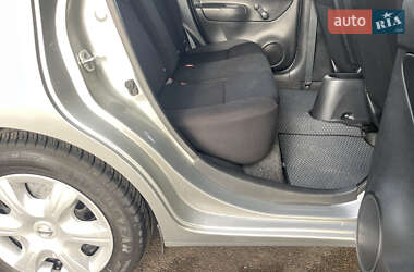 Хэтчбек Nissan Note 2014 в 
