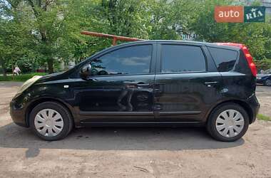 Хэтчбек Nissan Note 2006 в Киеве