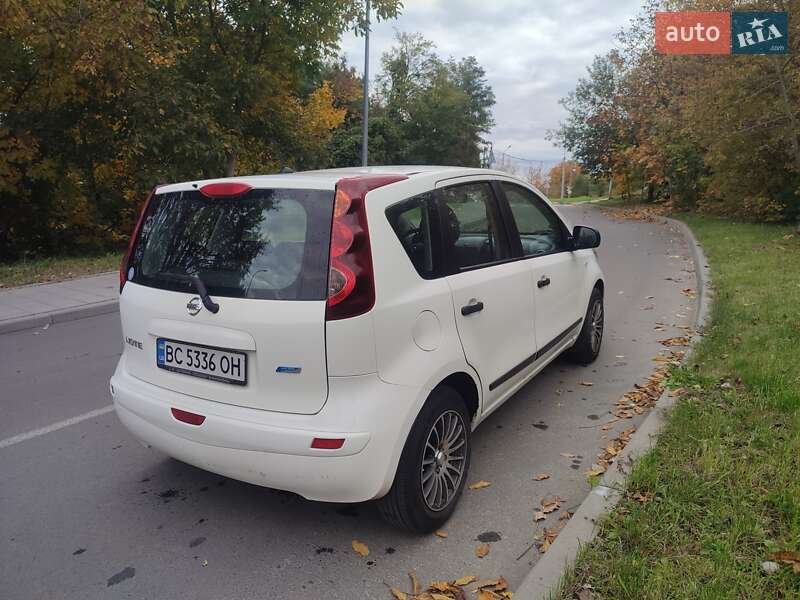 Хетчбек Nissan Note 2009 в Львові фото 3 Хетчбек Nissan Note 2009 в Львові
