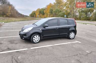 Хэтчбек Nissan Note 2009 в 