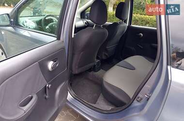 Хэтчбек Nissan Note 2008 в 