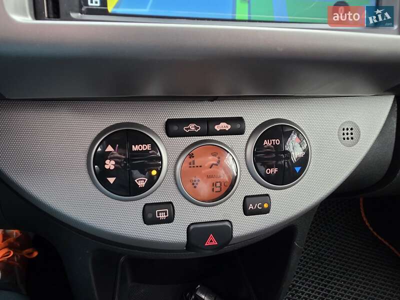 Хетчбек Nissan Note 2012 в Києві