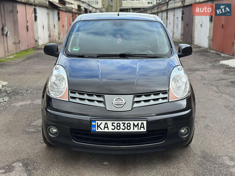 Хэтчбек Nissan Note 2006 в Киеве