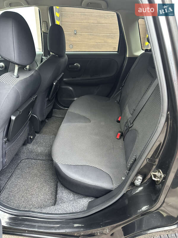 Хэтчбек Nissan Note 2006 в Киеве