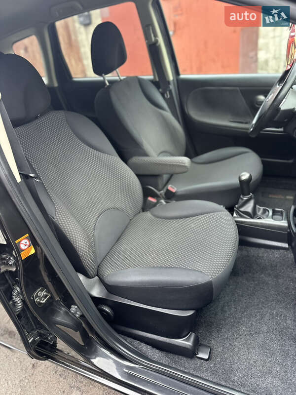 Хэтчбек Nissan Note 2006 в Киеве