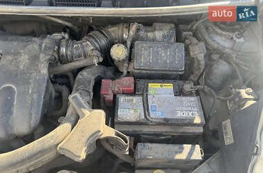 Хэтчбек Nissan Note 2008 в 