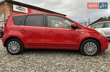 Хэтчбек Nissan Note 2013 в 