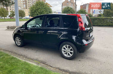 Хэтчбек Nissan Note 2007 в 