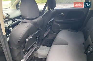 Хэтчбек Nissan Note 2007 в 