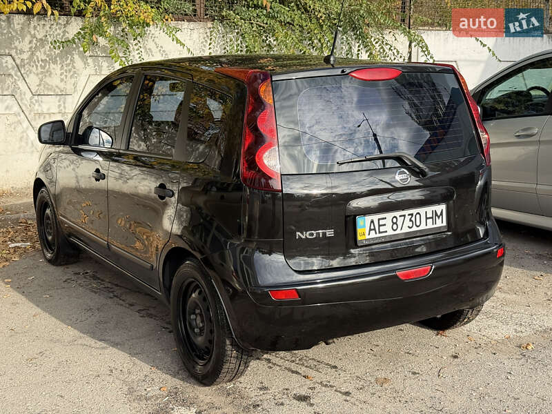 Хэтчбек Nissan Note 2013 в Днепре