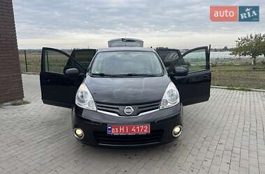 Хэтчбек Nissan Note 2012 в 