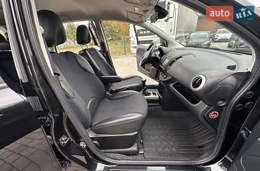 Хэтчбек Nissan Note 2012 в 