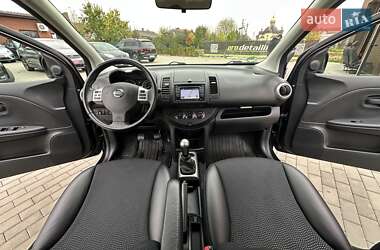 Хэтчбек Nissan Note 2012 в 