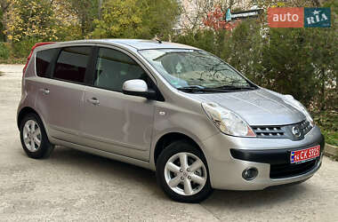 Хэтчбек Nissan Note 2006 в 