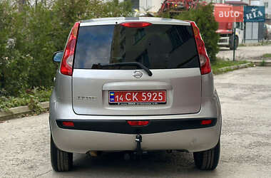 Хэтчбек Nissan Note 2006 в 